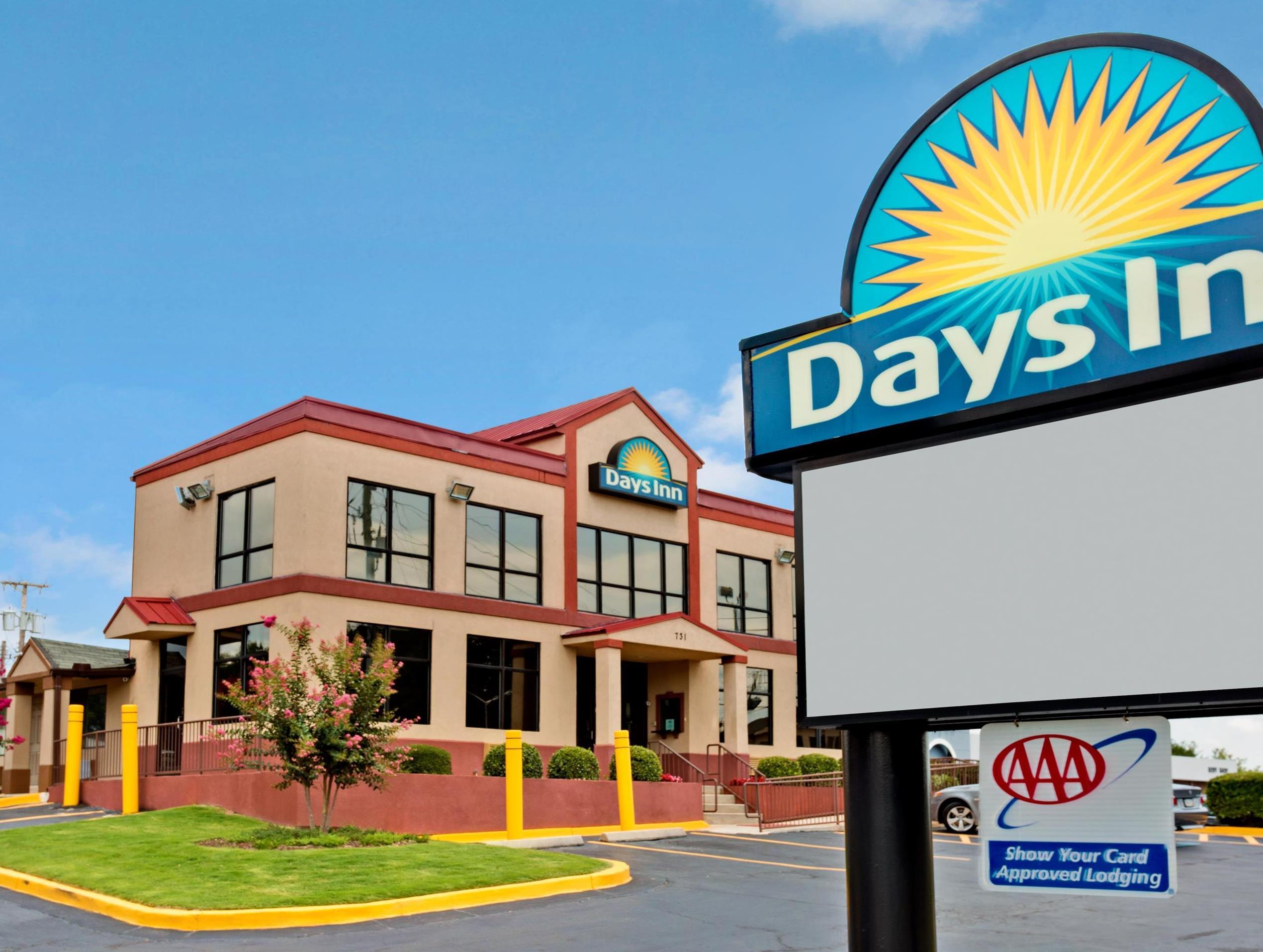 Days Inn By Wyndham Lawrenceville Exterior photo